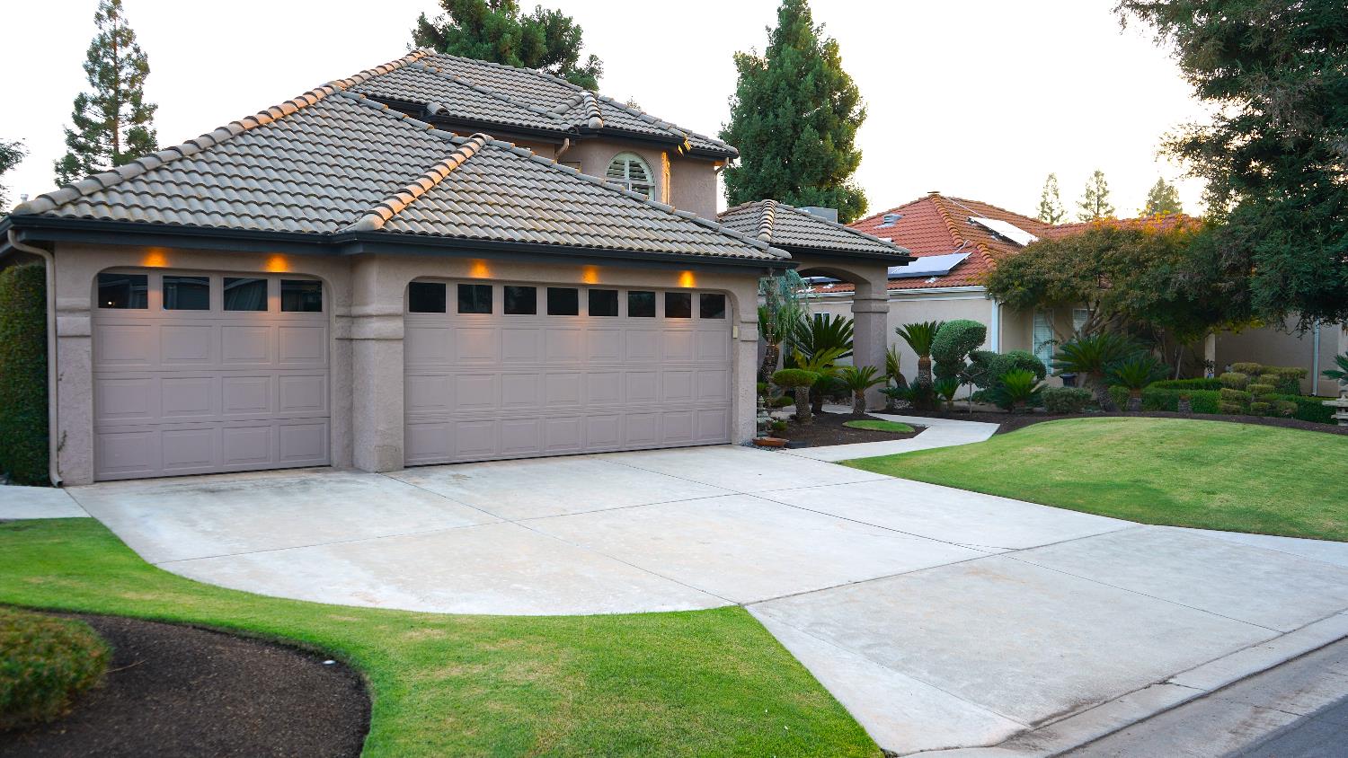 1425 E Quincy Ave, Fresno, CA 93720