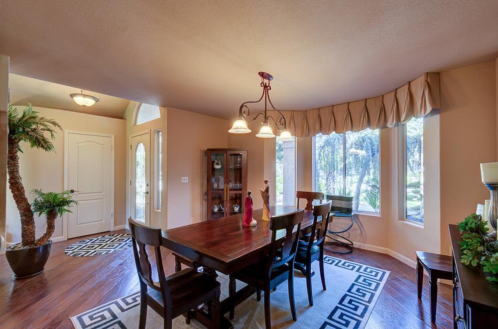 1425 E Quincy Ave, Fresno, CA 93720